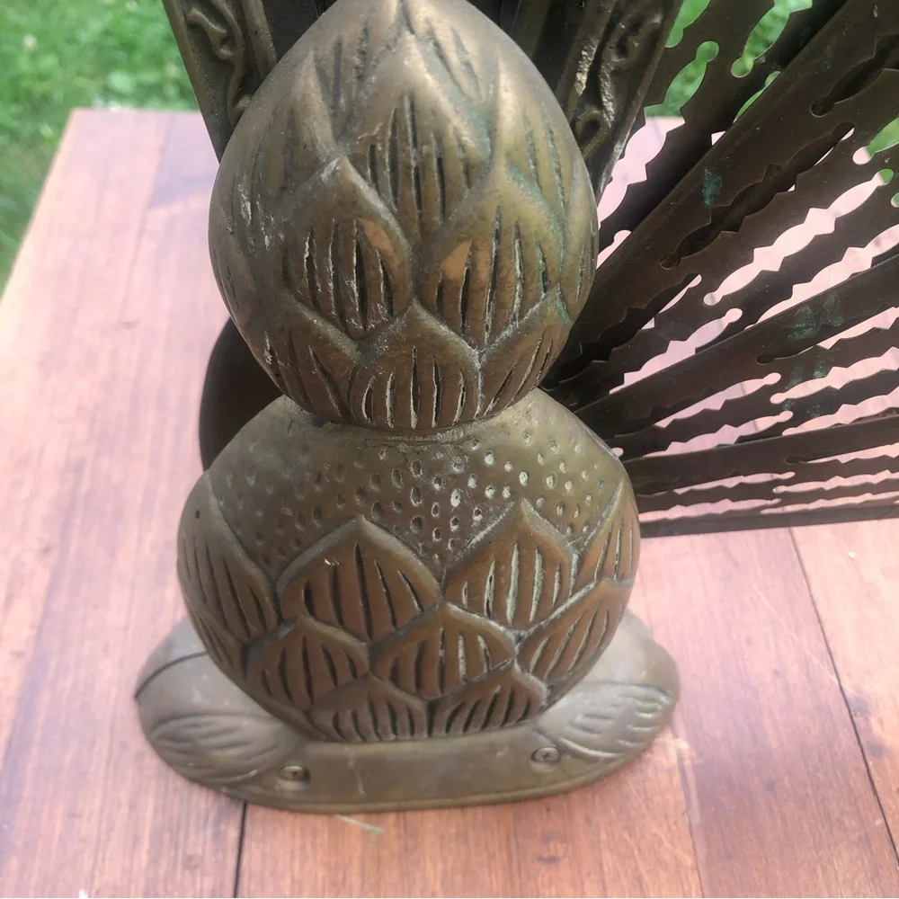 Vintage MCM Brass Fireplace Screen Pineapple - Picture 11 of 16